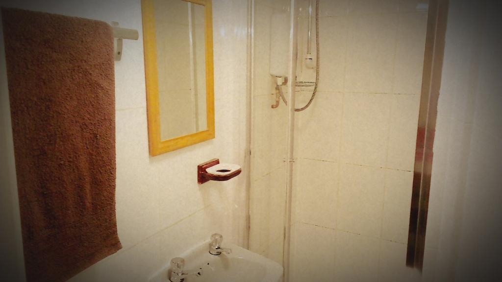 Park House B&B Лідс Номер фото
